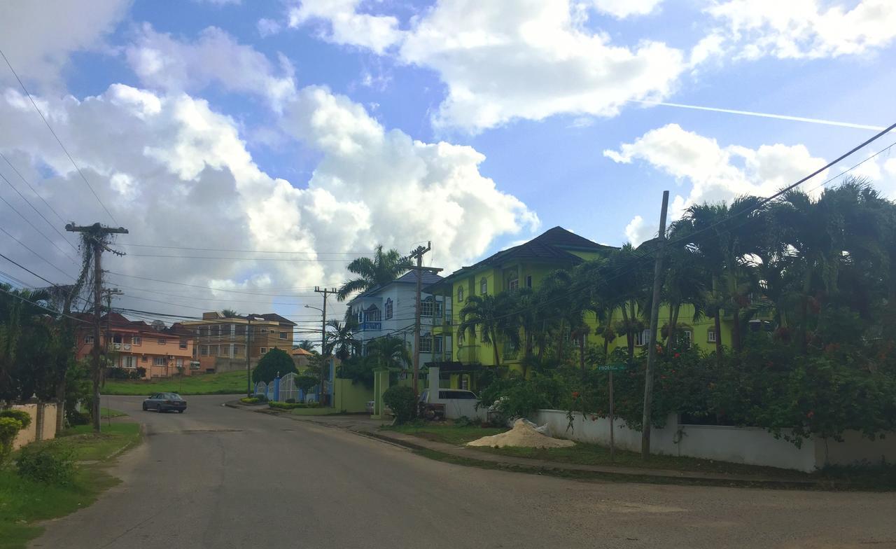 Yaad Hostel Montego Bay Ngoại thất bức ảnh
