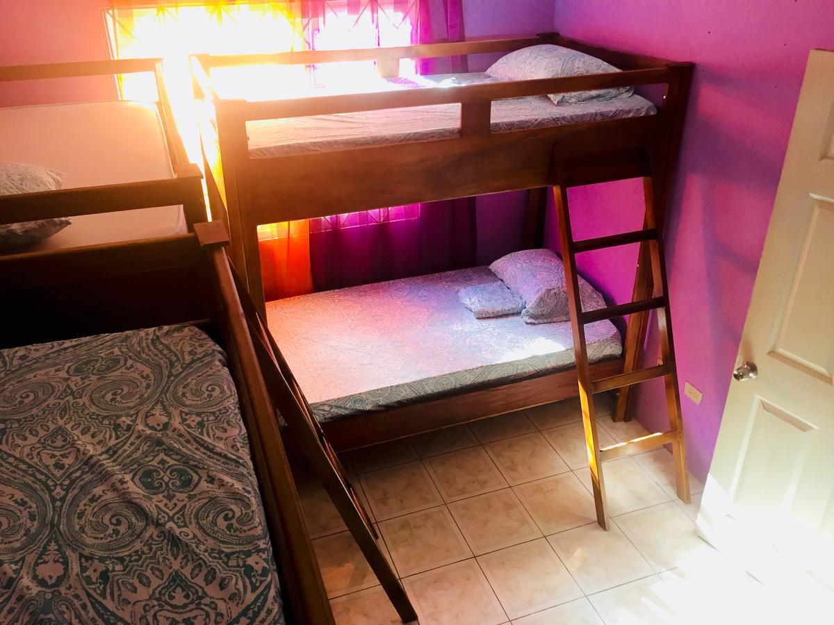 Yaad Hostel Montego Bay Ngoại thất bức ảnh