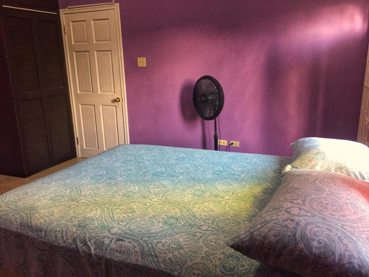 Yaad Hostel Montego Bay Phòng bức ảnh